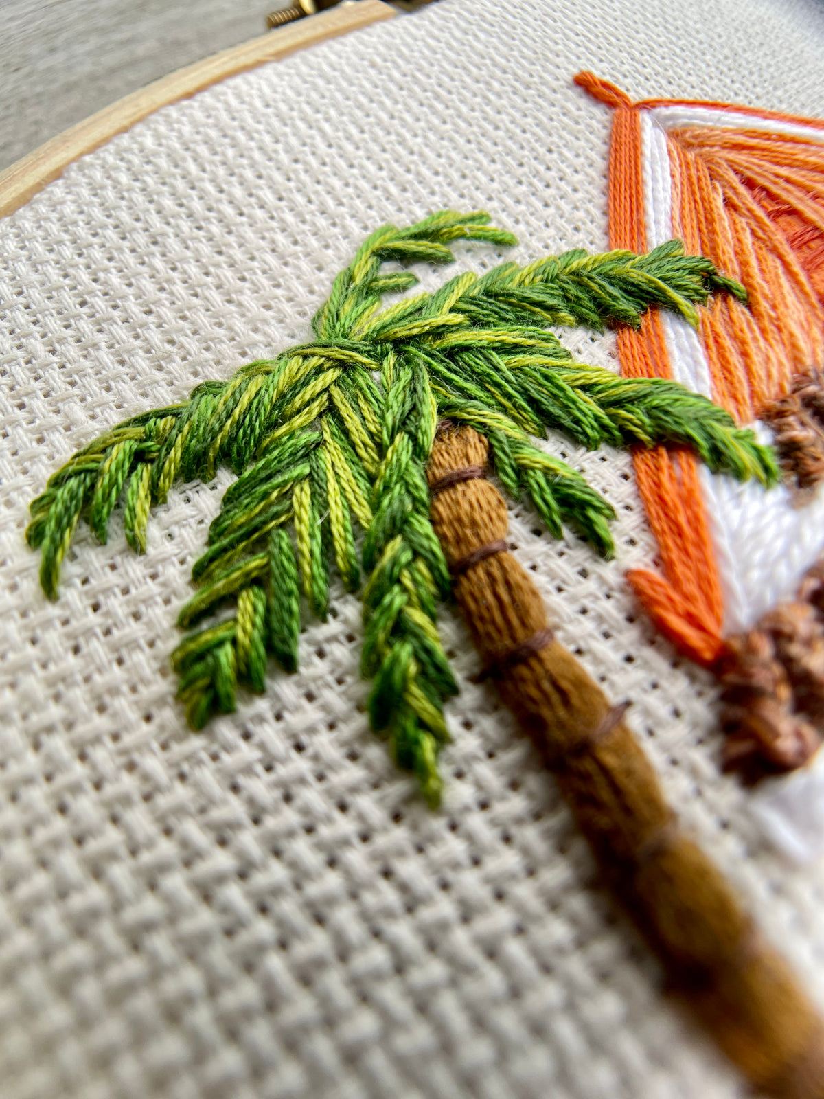 Beach Bungalow Embroidery Class & Pattern — 4-Part Series